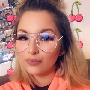 Meet your Posher, Bri